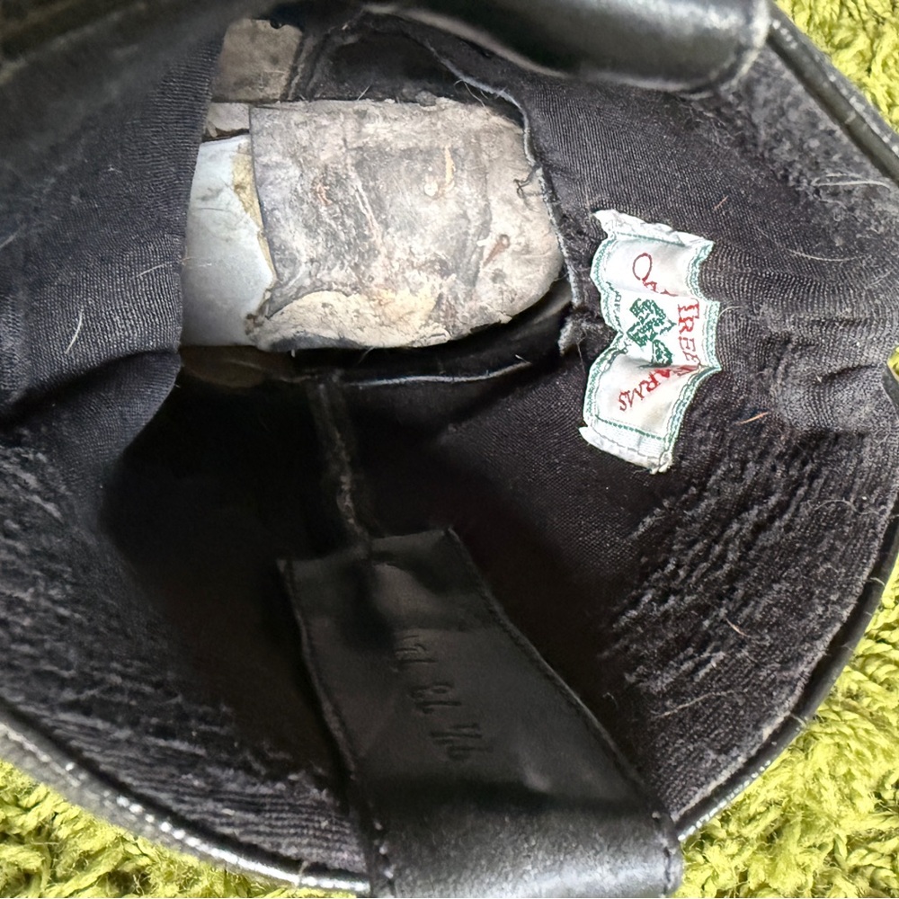 Very Well Worn Boots | Black Leather Western Cowboy Boots | Size 9.5 - Picture 6 of 7